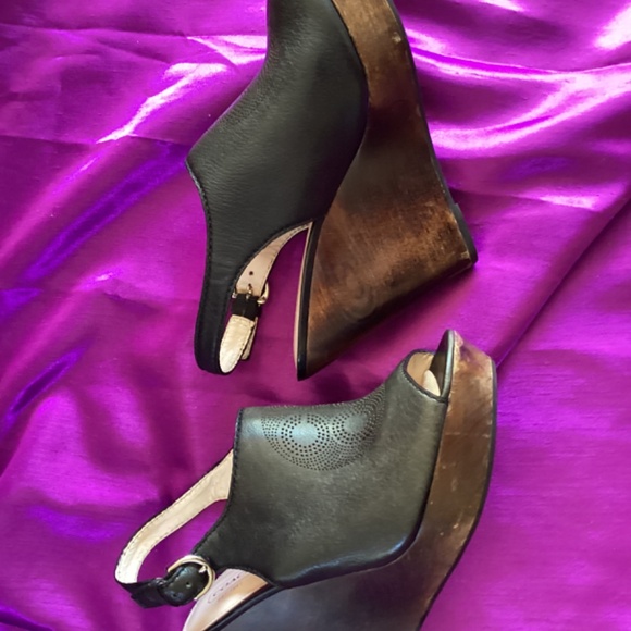 Coach Jade Wood Strap Wedge - Picture 6 of 9